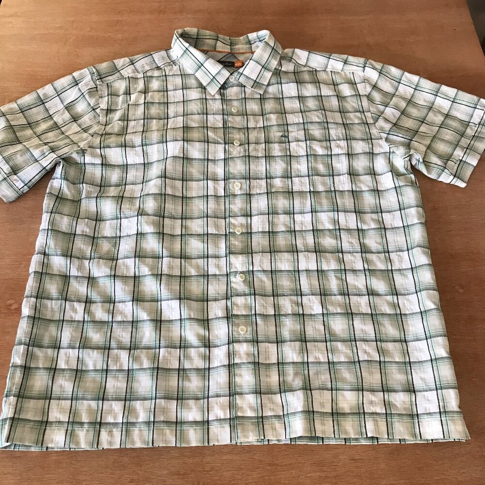 Quicksilver Shirt Men XXL Green Plaid Button Up Pocket Short Sleeve Collared